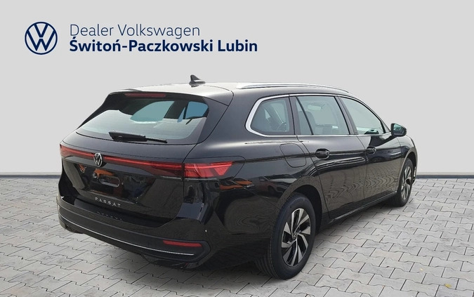 Volkswagen Passat cena 193200 przebieg: 7, rok produkcji 2024 z Płońsk małe 92